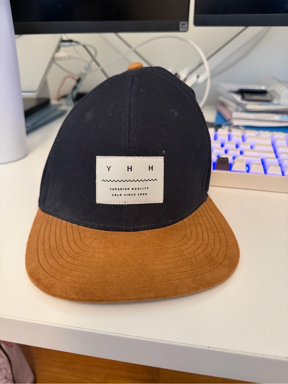 H&M Navy/Tan Hat (One Size)